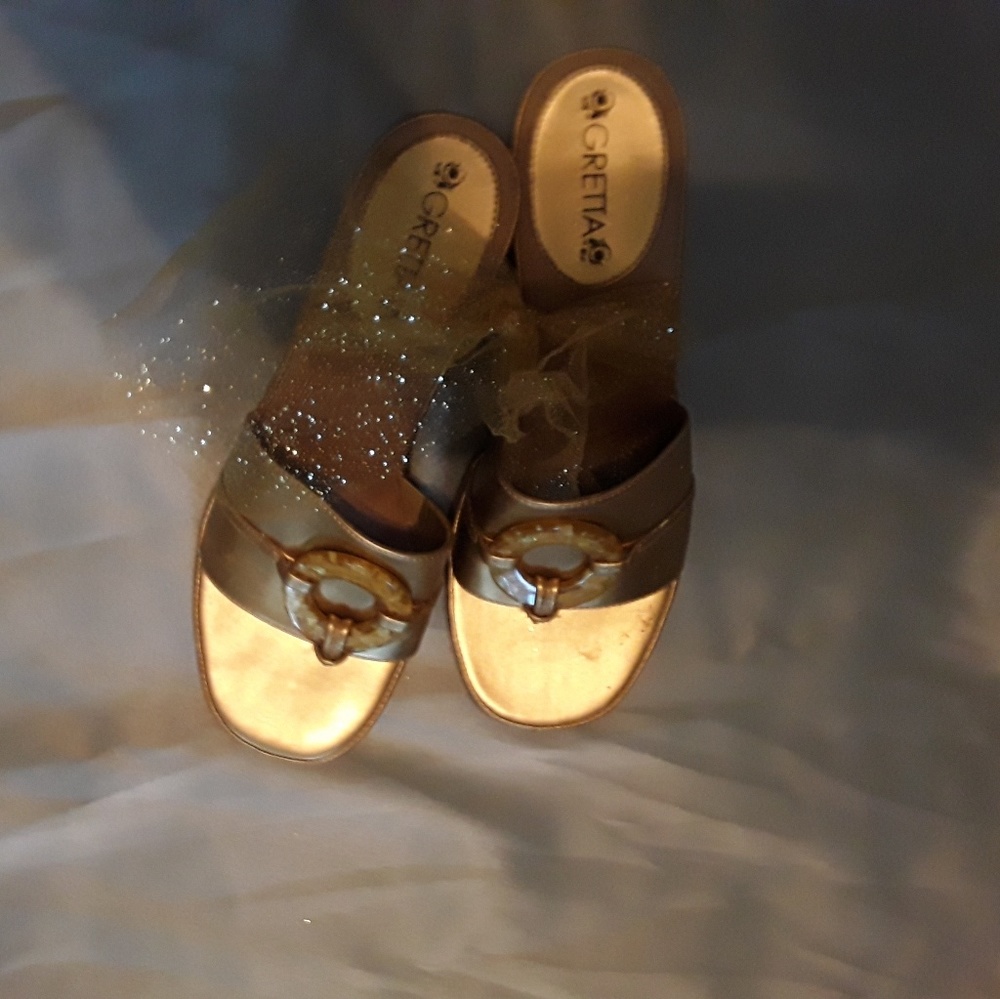 Gold shoes